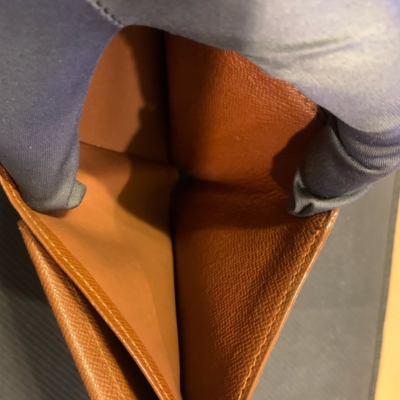 Louis Vuitton Monaghan Marco Bifold Wallet - Picture 9 of 16